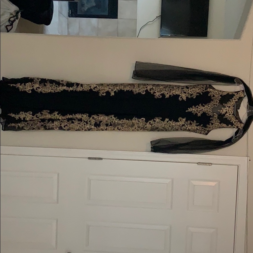 Prom dress - Picture 3 of 6